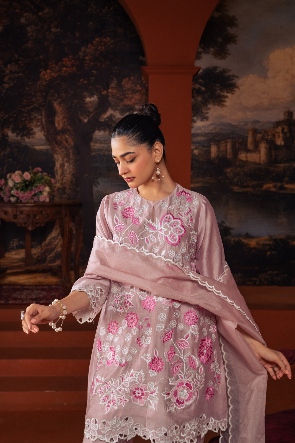 Mul Chanderi Embroidered Kurta Set Pink