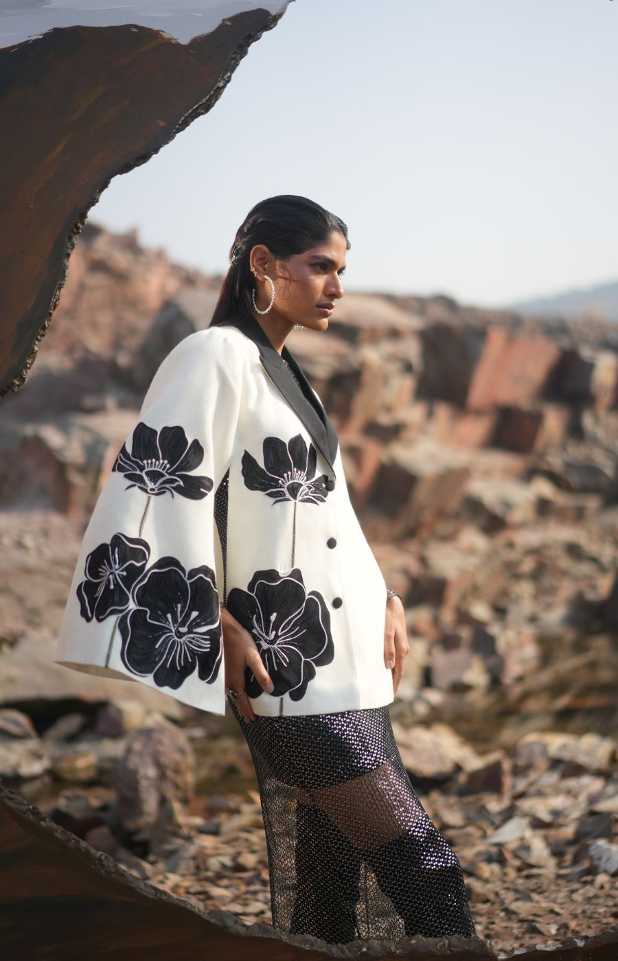 B&W FLORAL CAPE