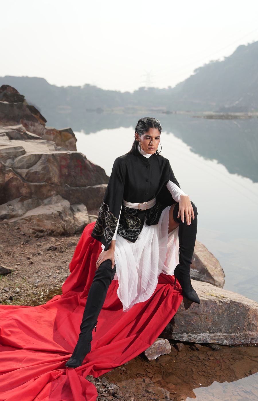 BLACK ZARI CAPE