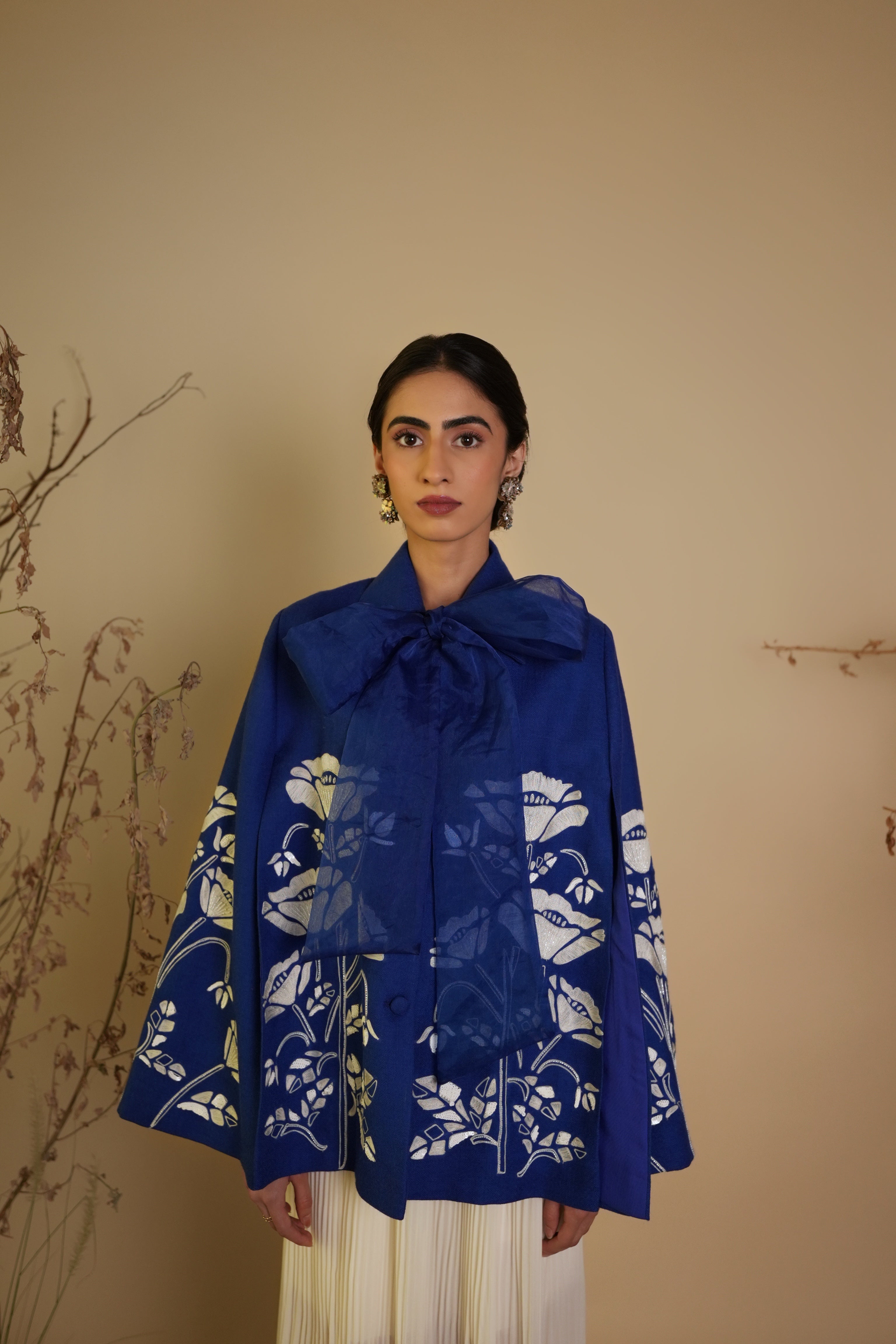 FLORAL SWIRL CAPE
