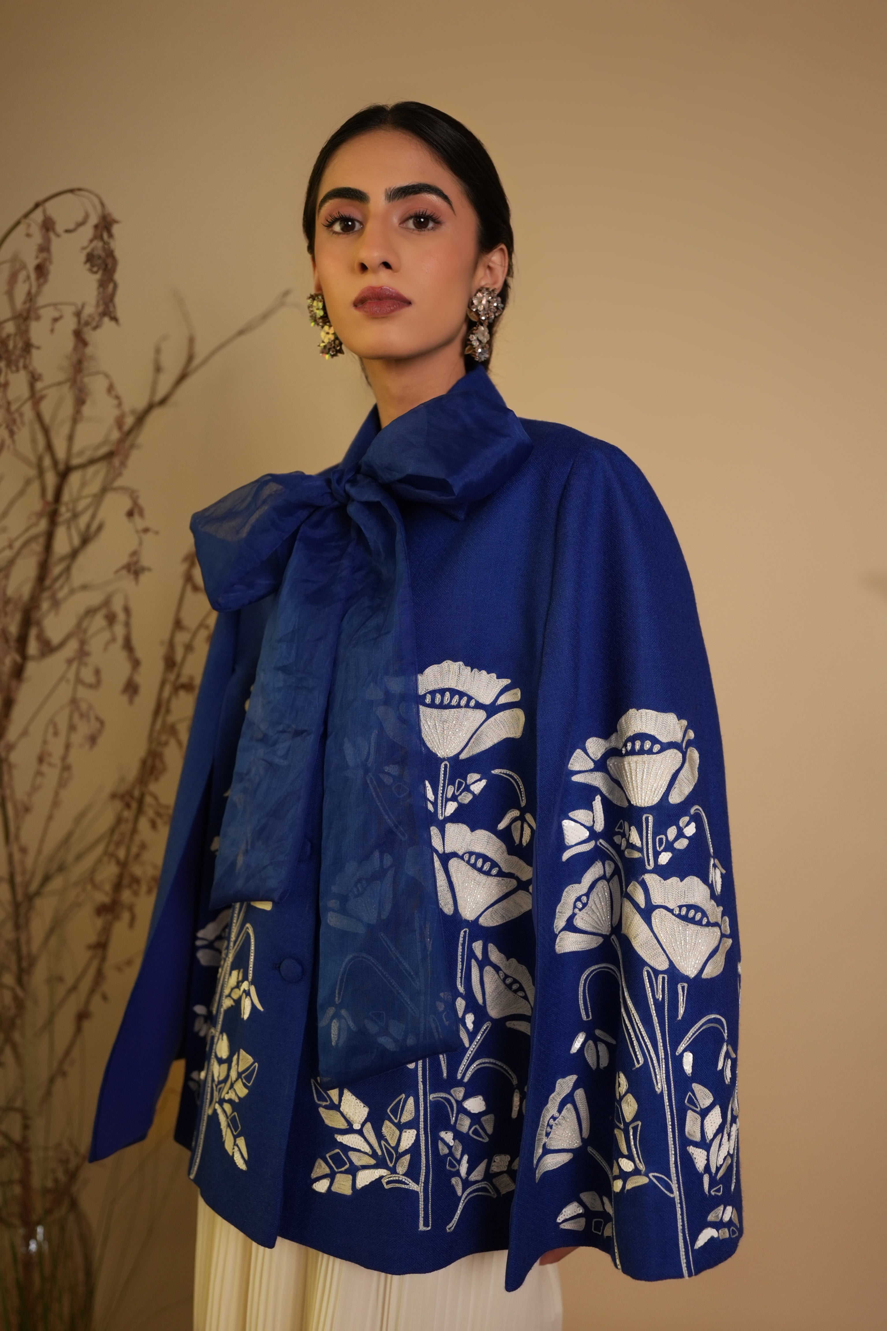 FLORAL SWIRL CAPE