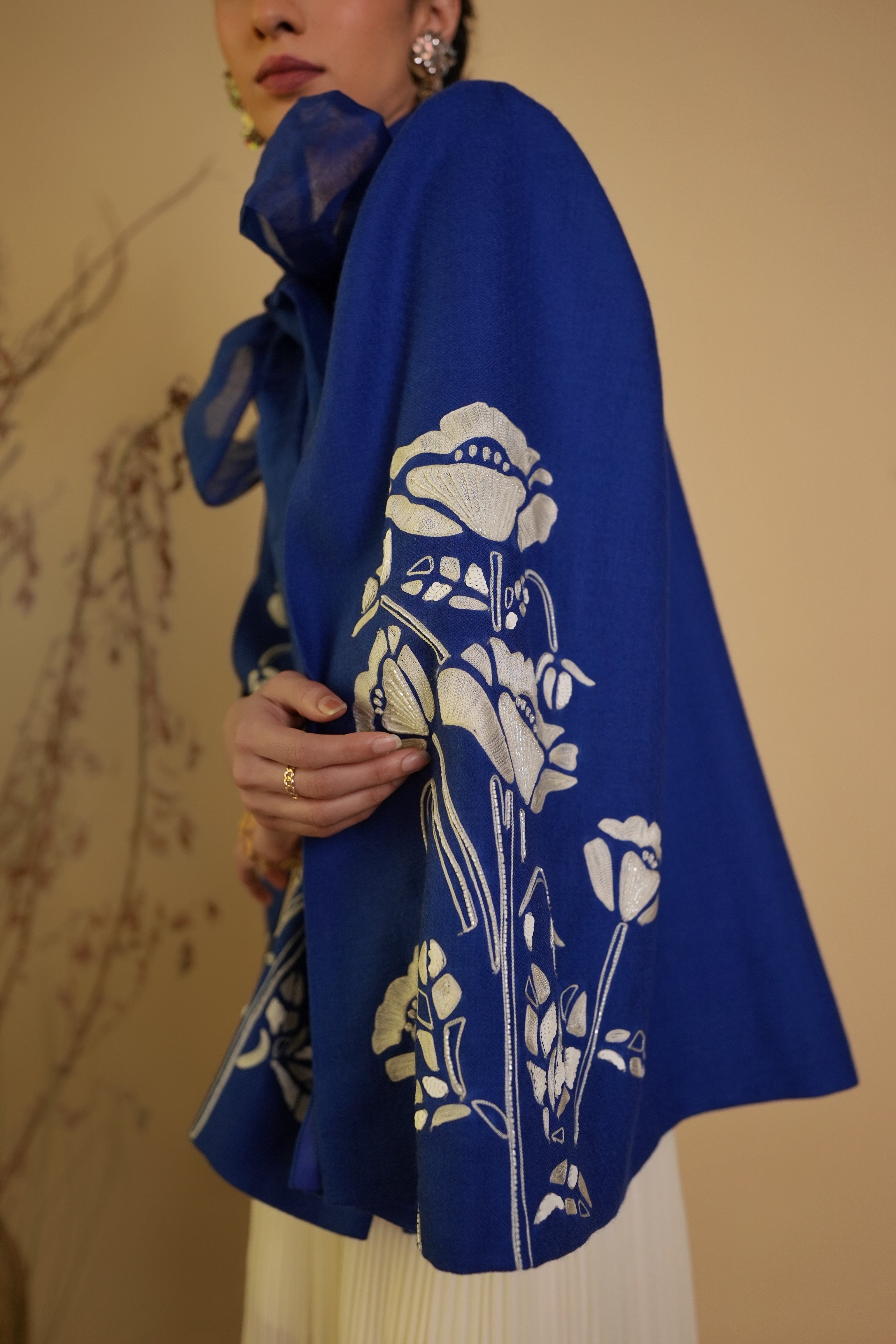 FLORAL SWIRL CAPE