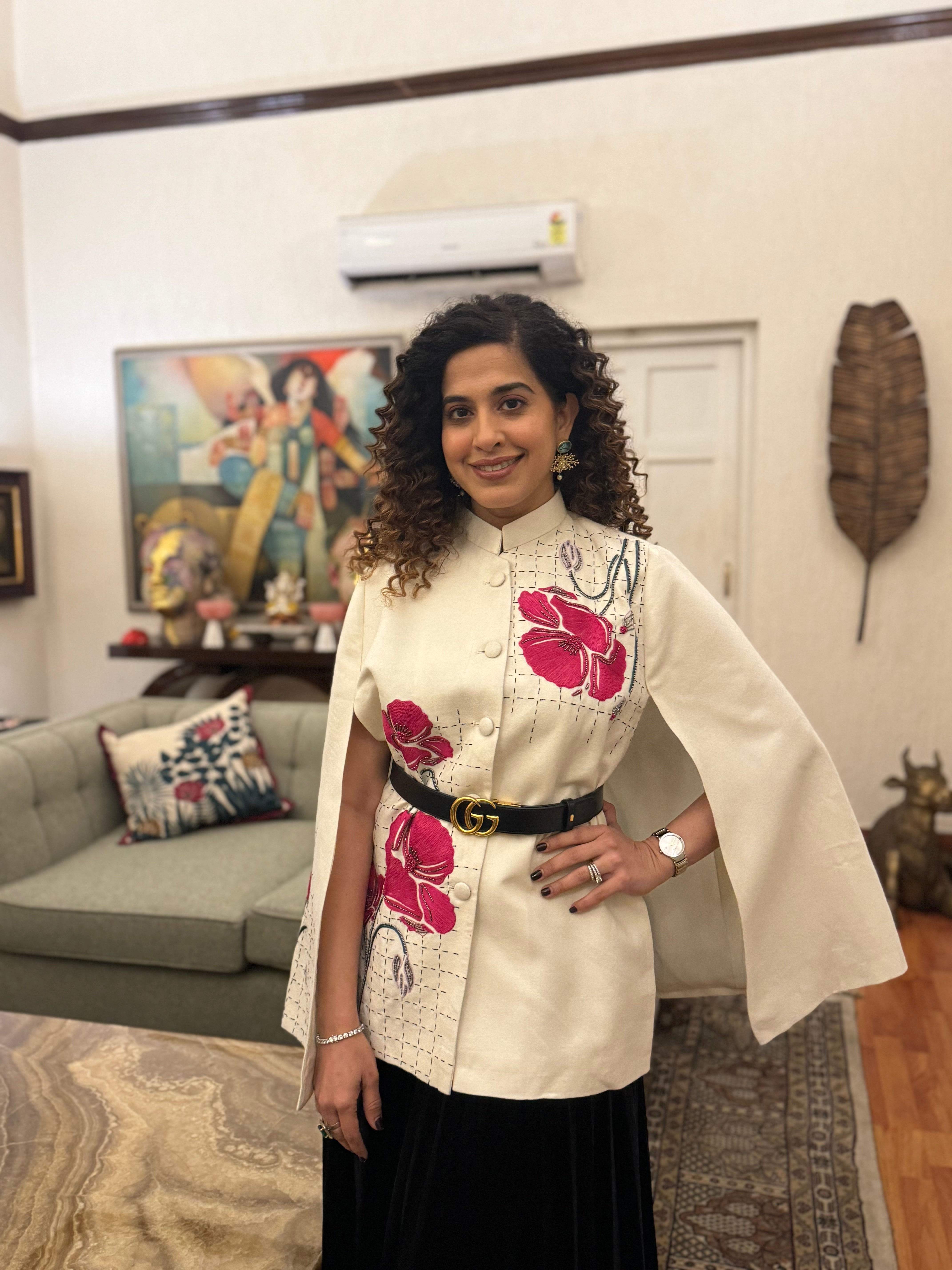 KAMYA JANI IN WHITE FLORAL CAPE