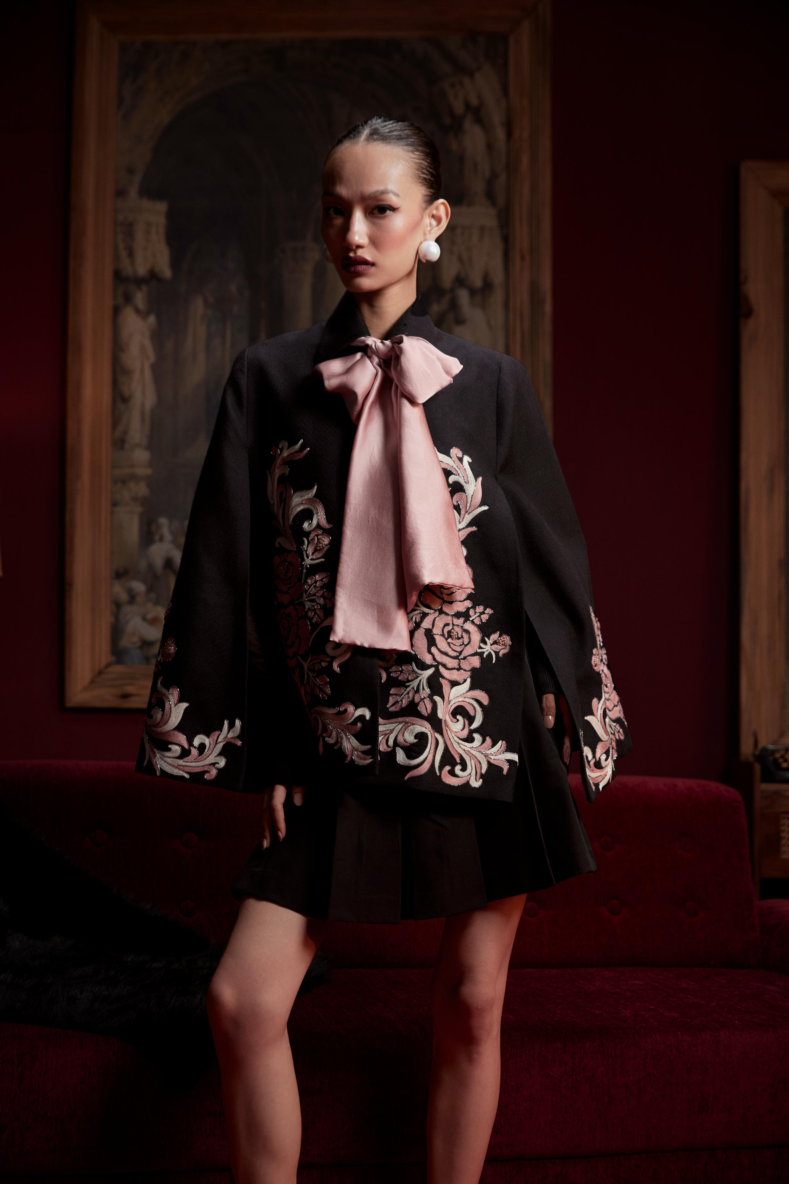 SATIN BOW CAPE