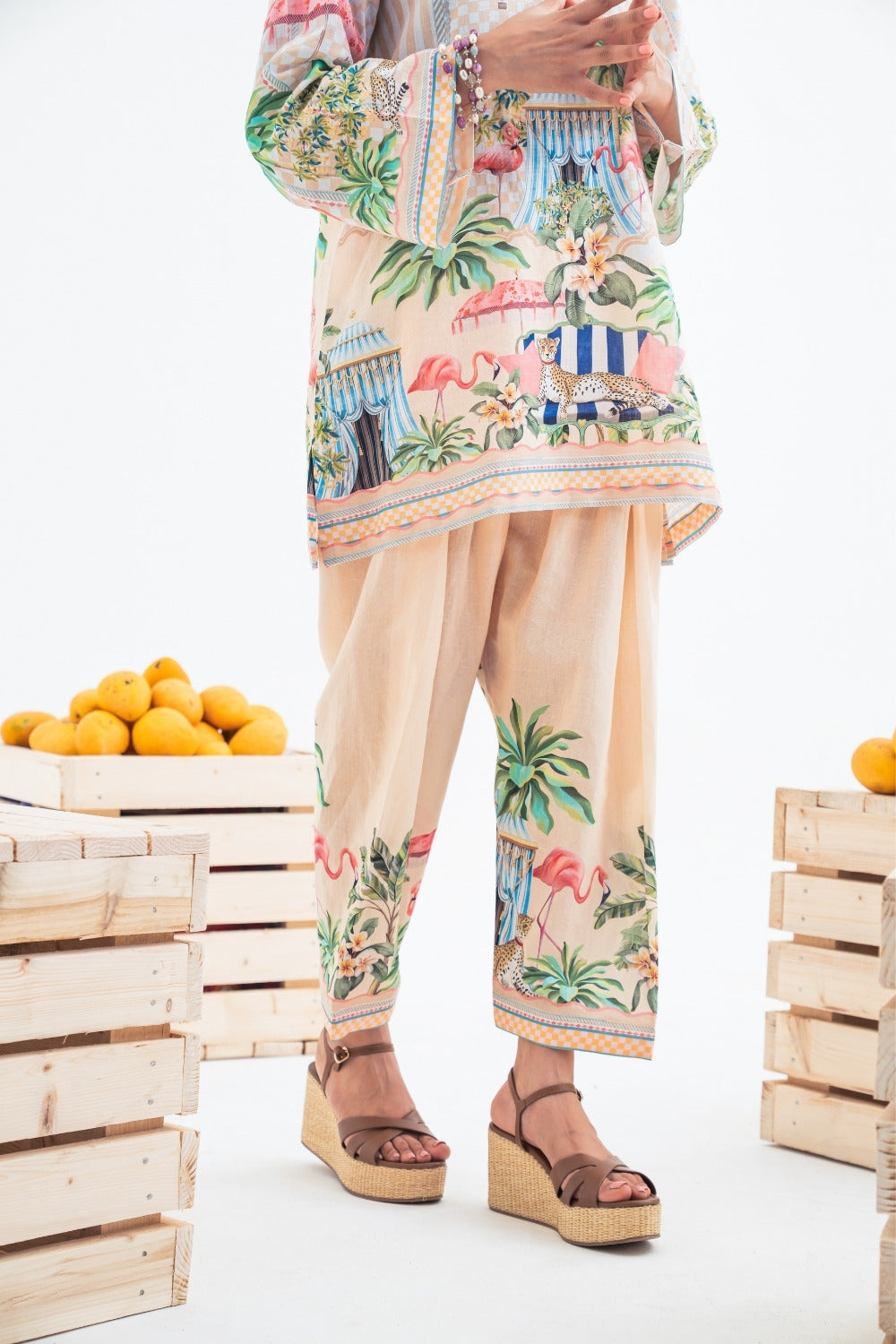 Flamingo World Set With Beige Salwar