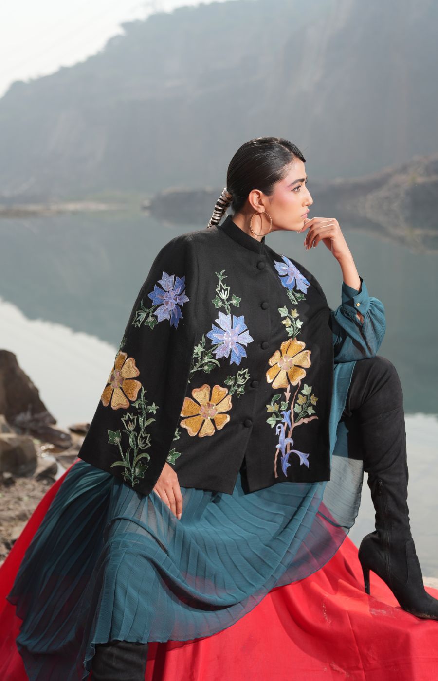 BLUE & GOLDEN FLORAL CAPE
