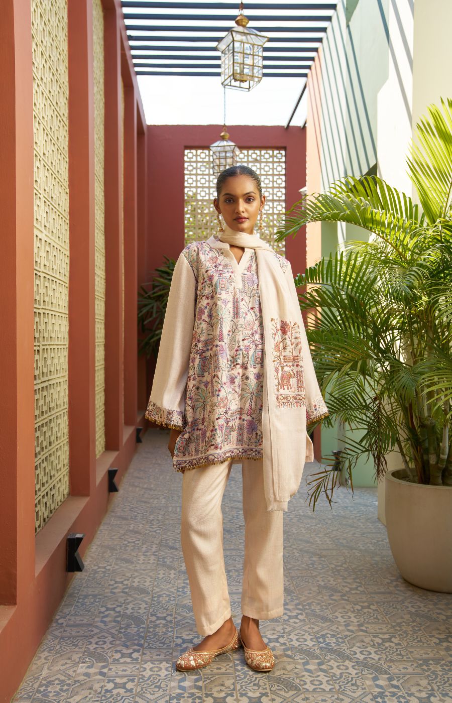 Folk fling kurta set