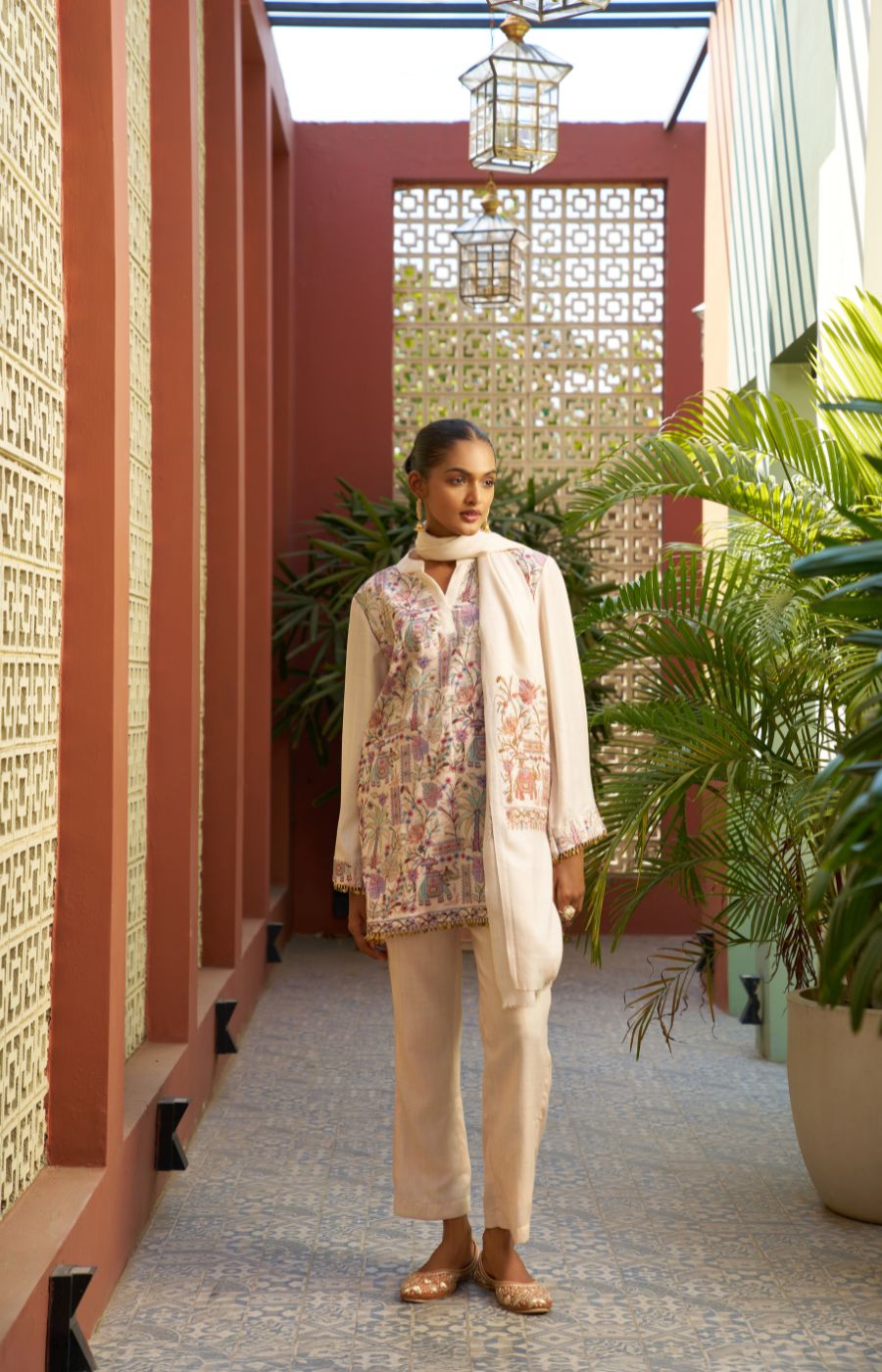 Folk fling kurta set