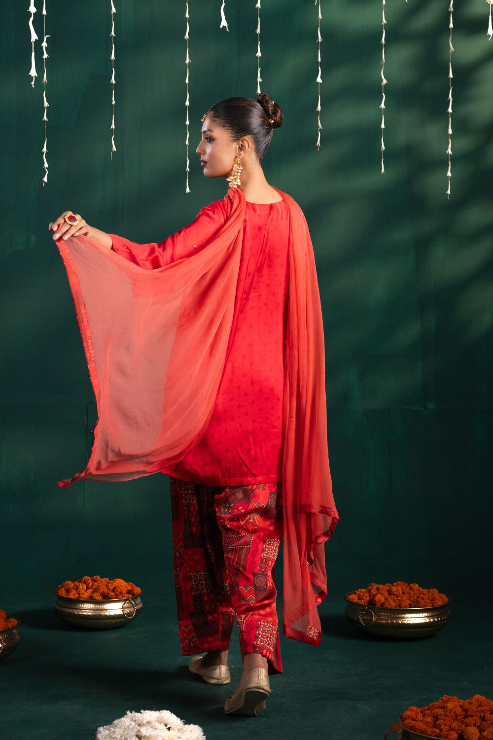Mehr Festive Red 3 Piece Set