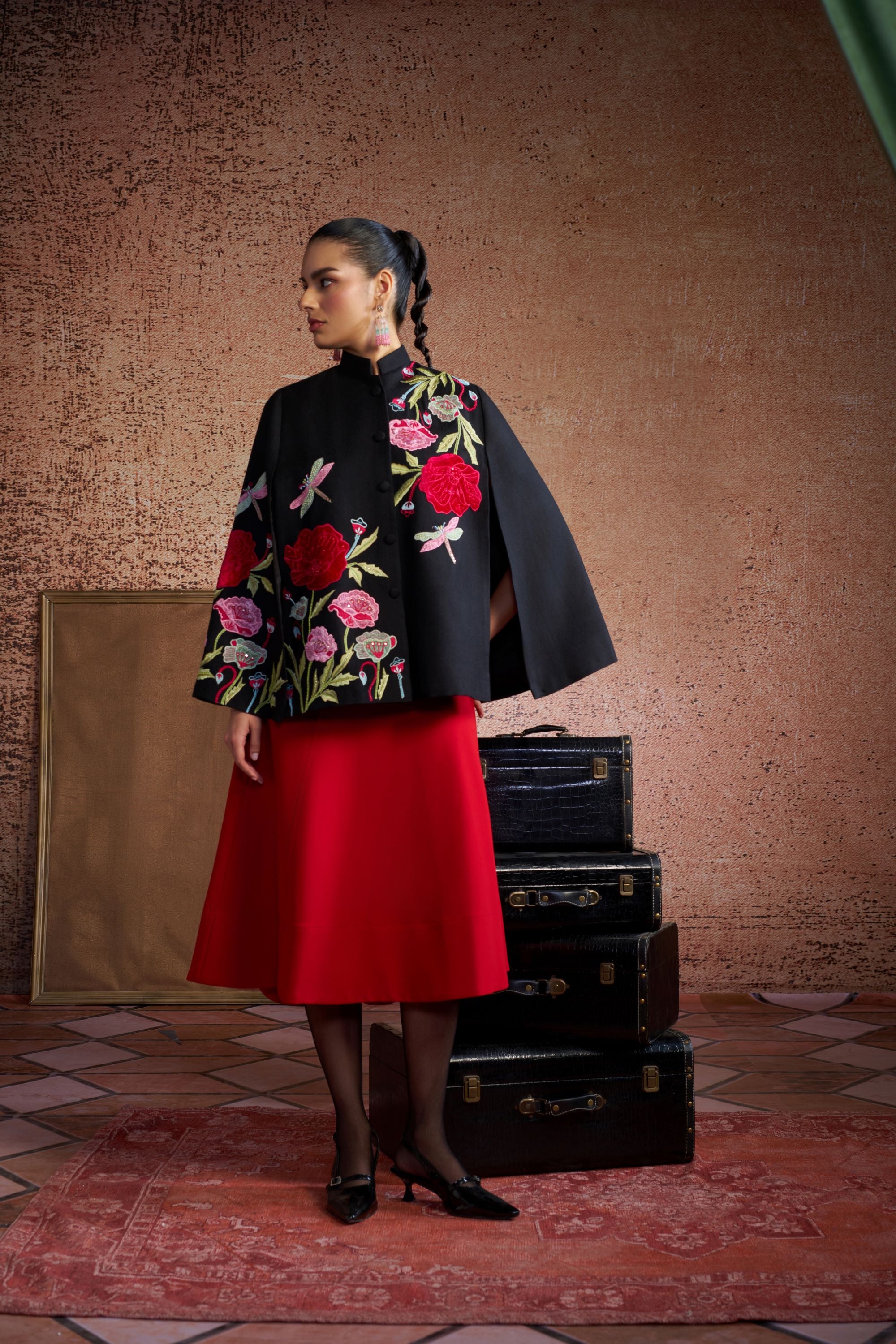 Dragonfly Bloom Mantle