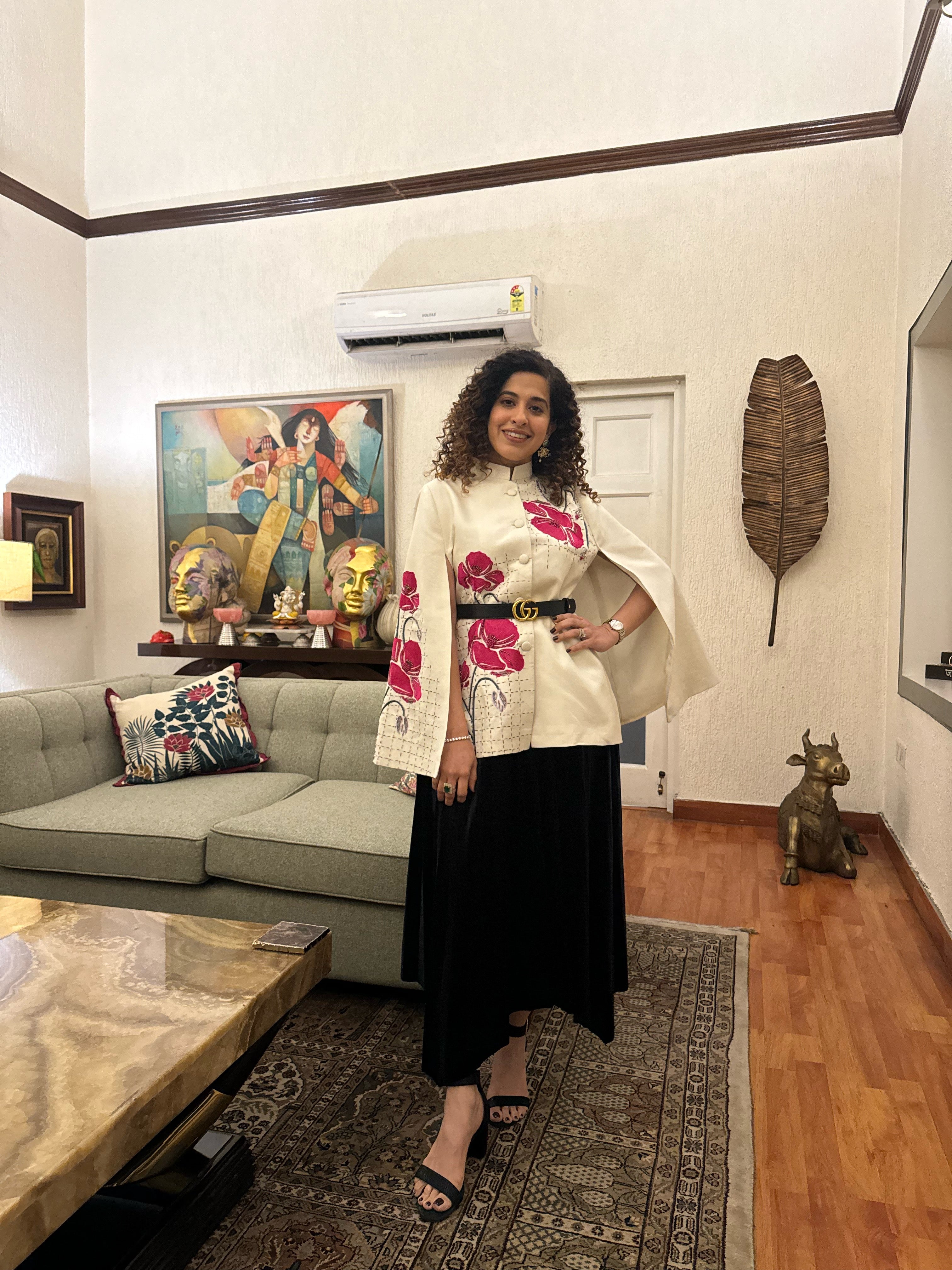 KAMYA JANI IN WHITE FLORAL CAPE