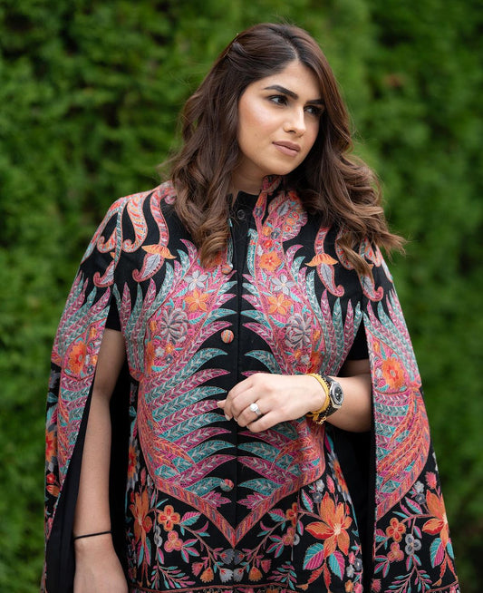 PAISLEY SWIRL CAPE